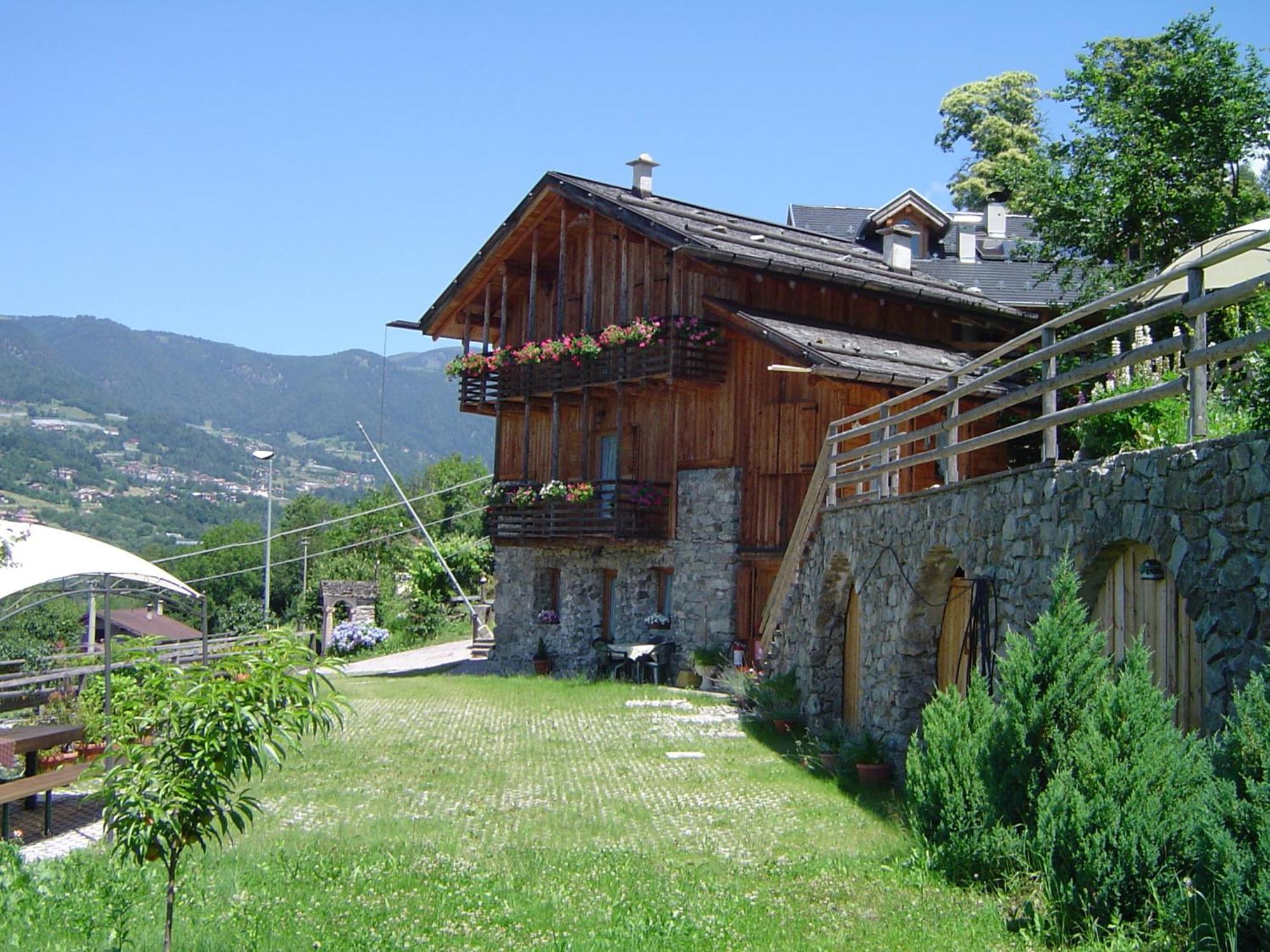 Agritur Maso Gosserhof Frassilongo Exteriör bild